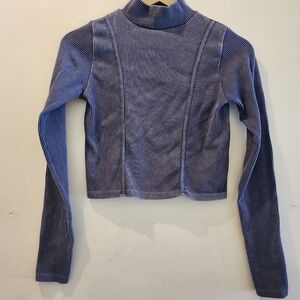 Hunter and Brown, Long Sleeved, "Denim Look," Turtle Neck, Crop Top Size Medium